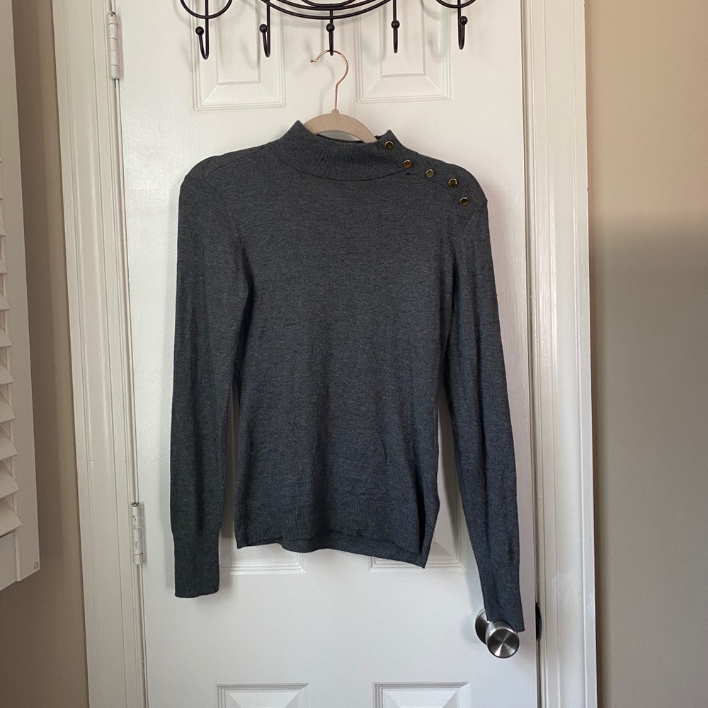 H&M Grey Sweater Top